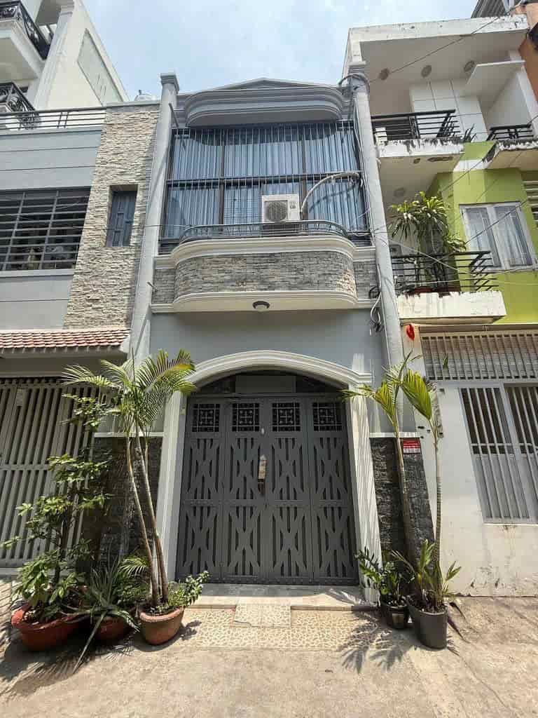 nhà 2 mặt hẻm,tại P3 Gò Vấp, sổ hồng riêng, xe hơi đỗ cửa