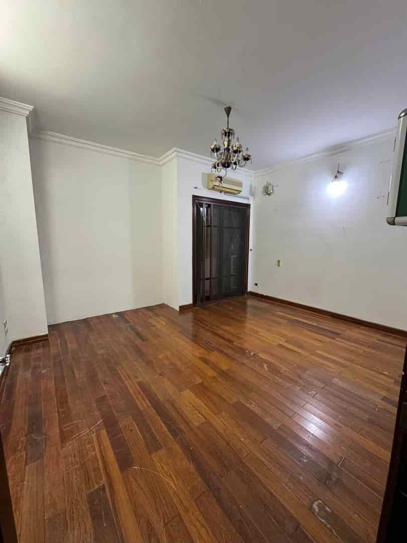 Cho thuê nhà riêng Mạc Thái Tổ, Cầu Giấy 65m x 6T, MT 5m giá 33 triệu, ô tô, kinh doanh