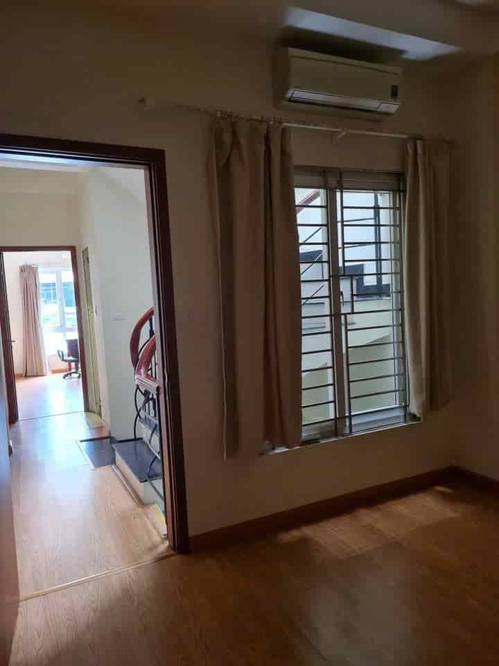 Bán nhà nguyên căn phố Văn Chương, Đống Đa 25m x 5T giá 5.5 tỷ, ngõ rộng, sổ đỏ