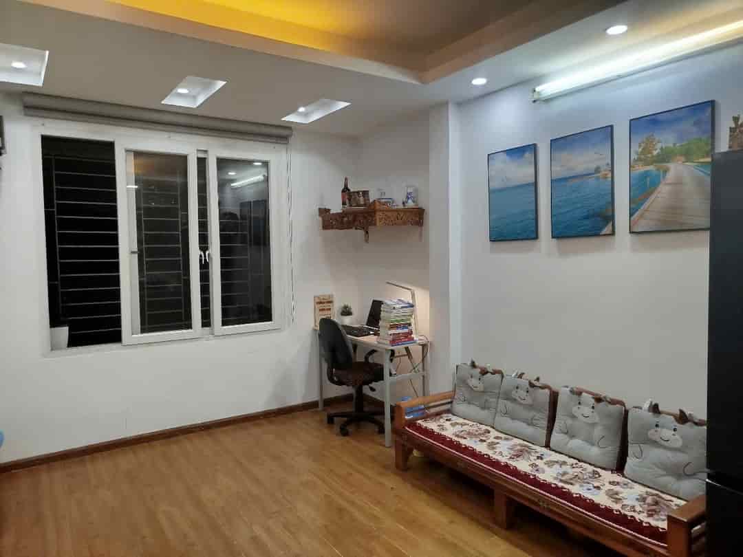 Bán căn hộ CCMN ngõ 230 Mễ Trì, Nam Từ Liêm 50m, 2 ngủ full đồ, phôi sổ riêng giá 1.9 tỷ