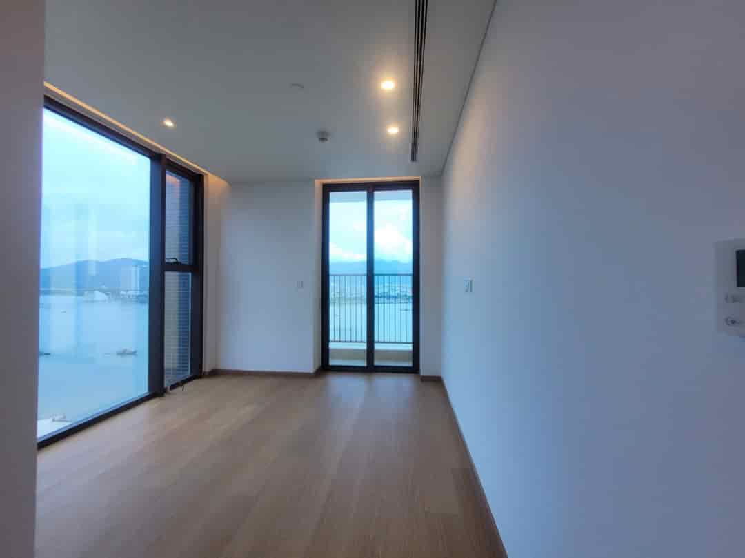 Căn 2 phòng ngủ Sam Towers view Thuận Phước tầng cao view Vịnh tuyệt đẹp – tầng 20