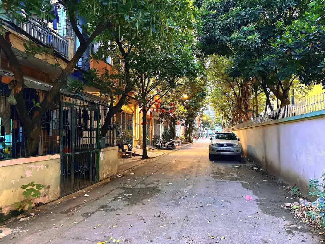 Bán nhà riêng phố Mai Dịch Cầu Giấy, mặt ngõ ô tô kinh doanh sầm uất, 4 tầng. Dt 64m2 giá 20.9 tỷ