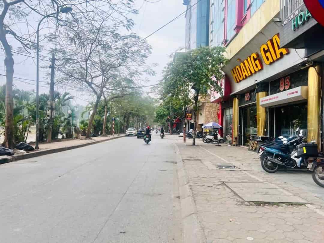 Bán nhà ngõ 87 Nguyễn Khang Cầu Giấy, vị trí đẹp ô tô tránh kinh doanh 3 tầng. Dt 55m2 giá 22.5 tỷ