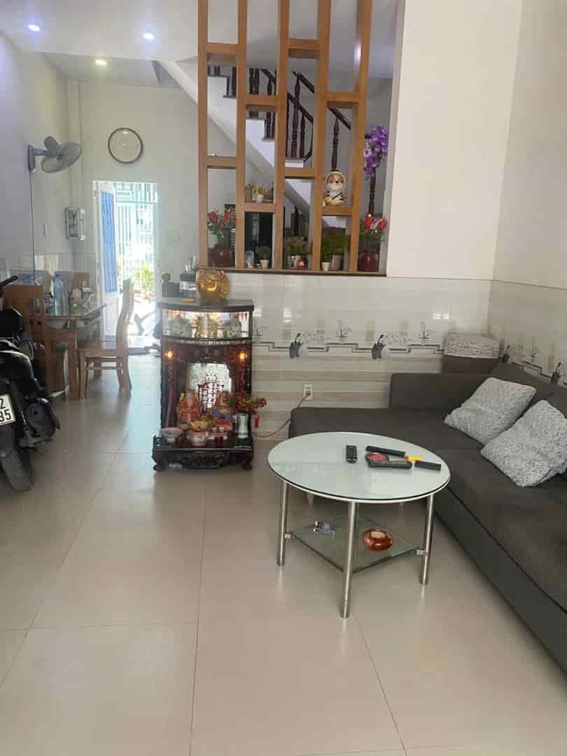 Nhà 2mt hẻm trước sau Liên Khu 4-5, Bình Hưng Hòa B, dt 48m2 2 lầu 3pn 3wc giá 4,3 tỷ