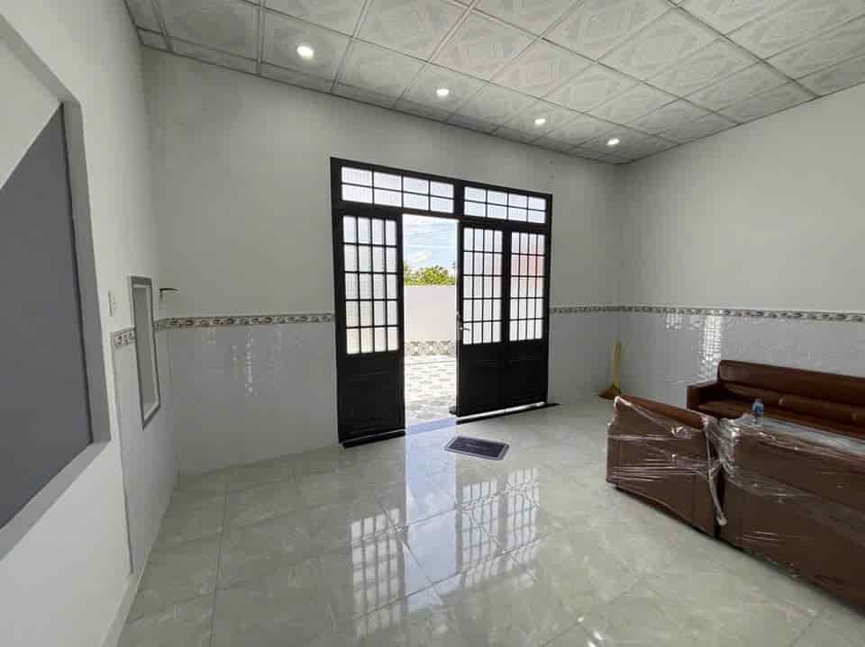 Nhà hẻm xã Mỹ Lộc , Cần Giuộc dt 203m2 2pn 2wc giá 1,75 tỷ