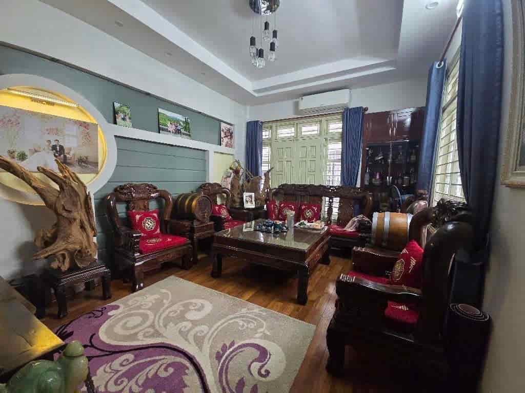 BÁN NHÀ PHÂN LÔ OTO- LÔ GÓC DƯƠNG QUẢNG HÀM CẦU GIÁY SIÊU VIP CHỈ 19,8 TỶ