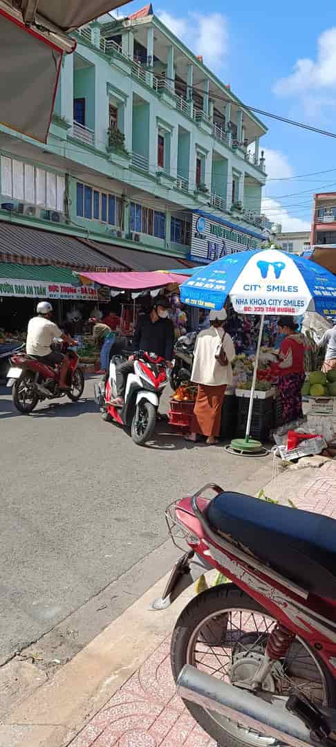 CHO THUÊ MẶT BẰNG TRỆT  Vị Trí : ngay chợ Nguyễn Sơn, 9 Hoàng Ngọc Phách, p.Phú Thọ Hoà, q.Tân Phú, HCM