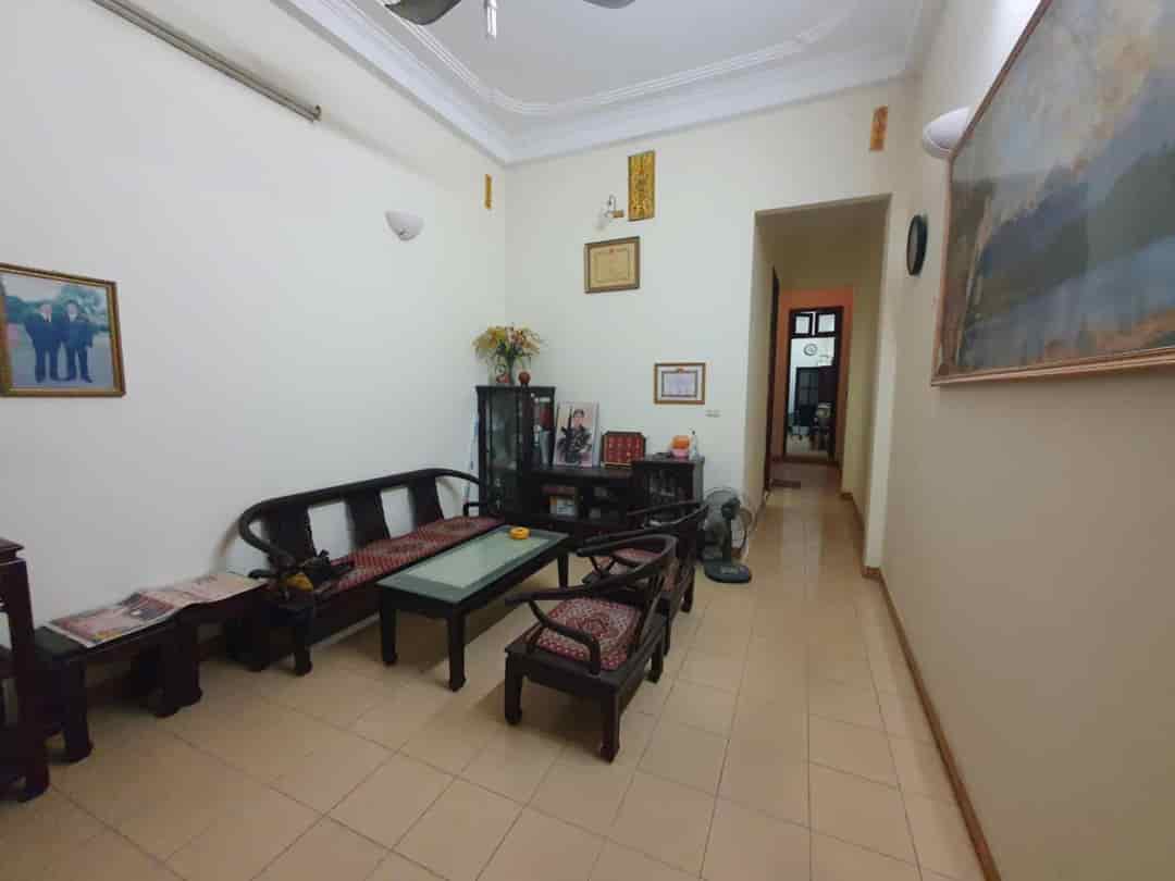 Chính chủ cho thuê nhà nguyên căn 3 tầng