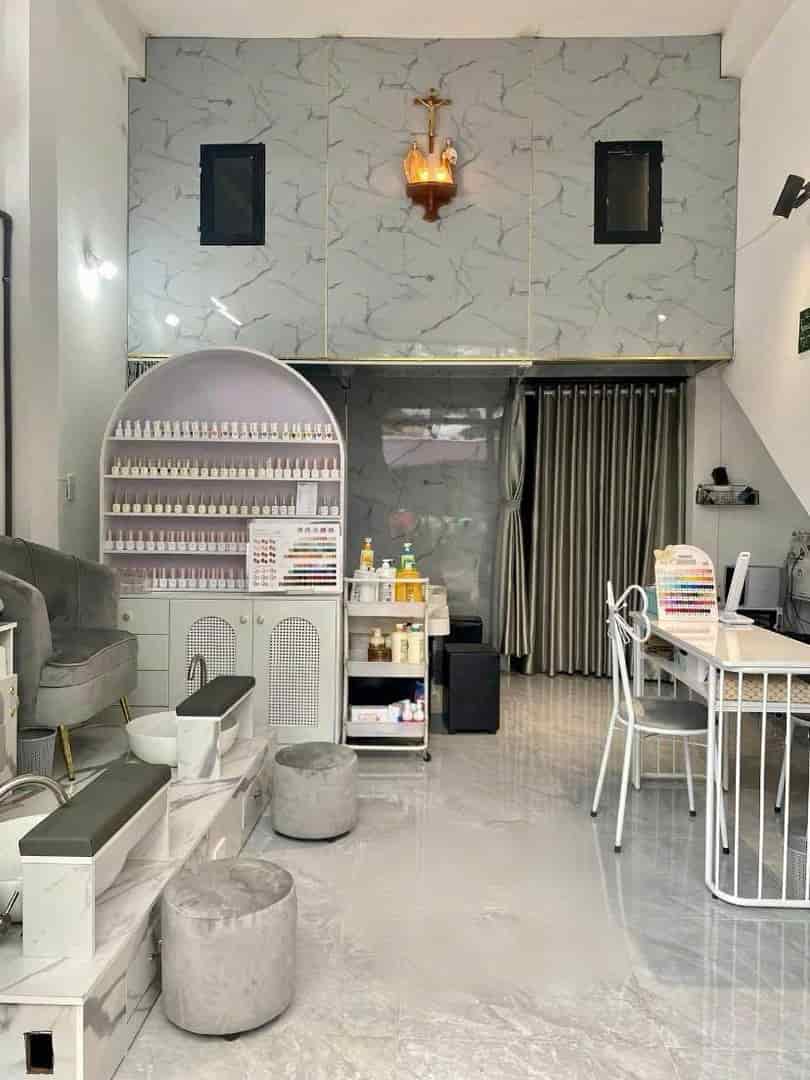 CƠ HỘI VÀNG CHO NHỮNG NGƯỜI MUỐN SỞ HỮU TIỆM NAIL, SPA, GỘI ĐẦU