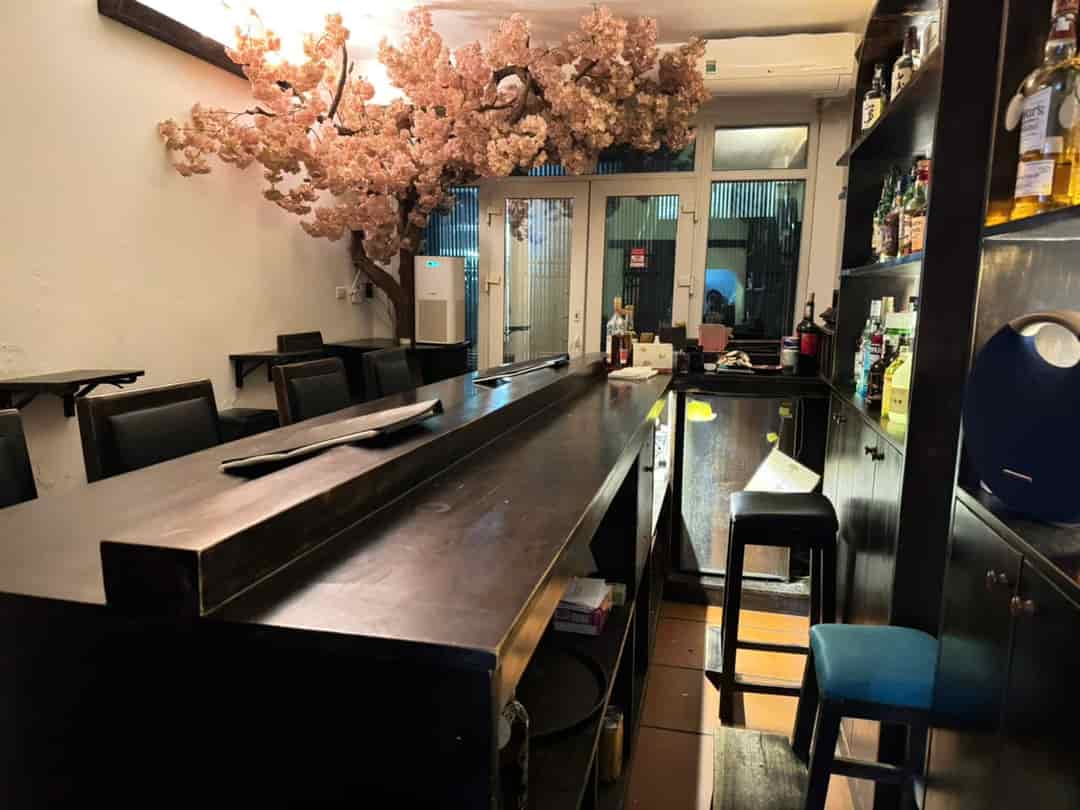 SANG NHƯỢNG QUÁN BAR NHẬT KHU PHỐ NHẬT, LINH LANG