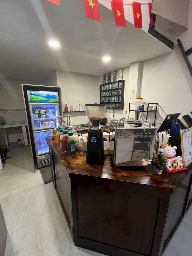 Sang Quán Cafe Mặt Tiền Đừơng Bàu Bàng, Chánh Nghĩa