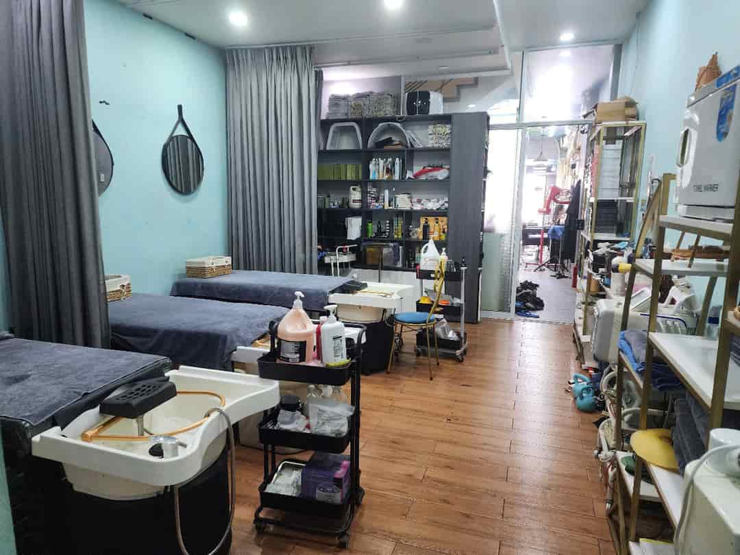 SANG GẤP SALON ĐANG HÁI RA TIỀN TẠI BÌNH TÂN