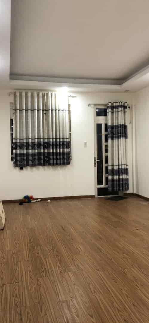 CHO THUÊ PHÒNG TRỌ FULL NỘI THẤT - 25M²  ĐỐI DIỆN CÂY XĂNG HÒA BÌNH