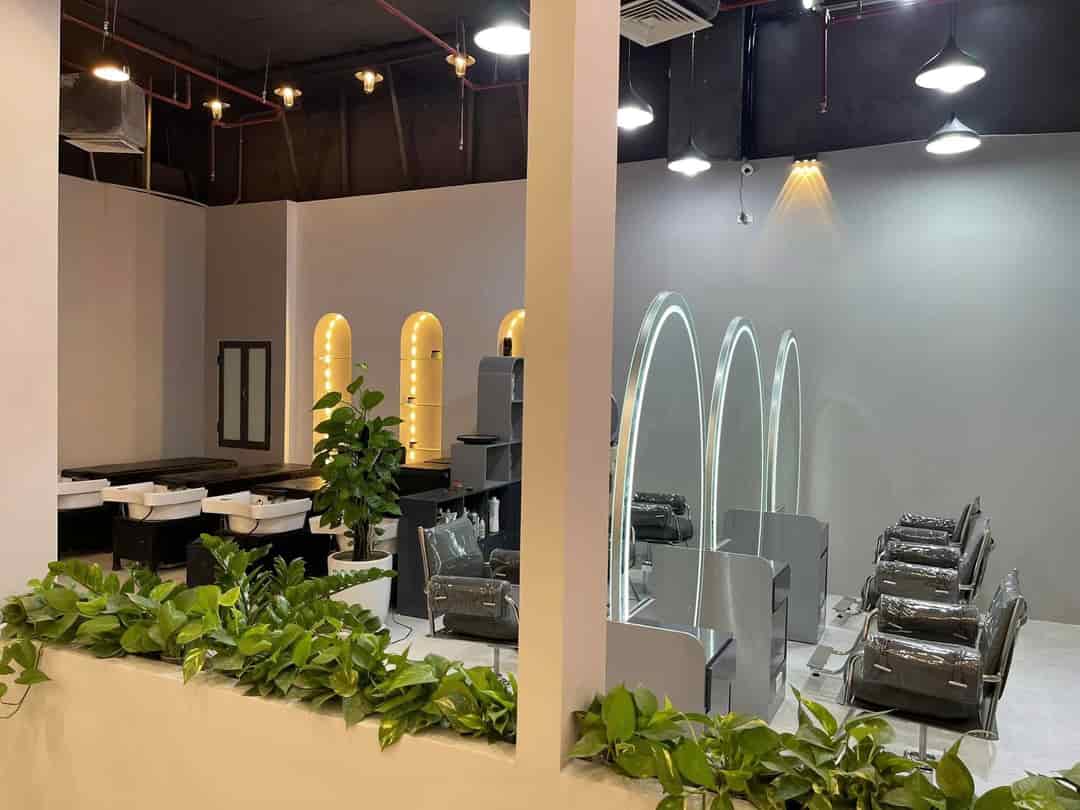 CHÍNH CHỦ Sang Nhượng Cửa Hàng Tóc Vị Trí Vàng tại Eco Green – Tòa CT3!