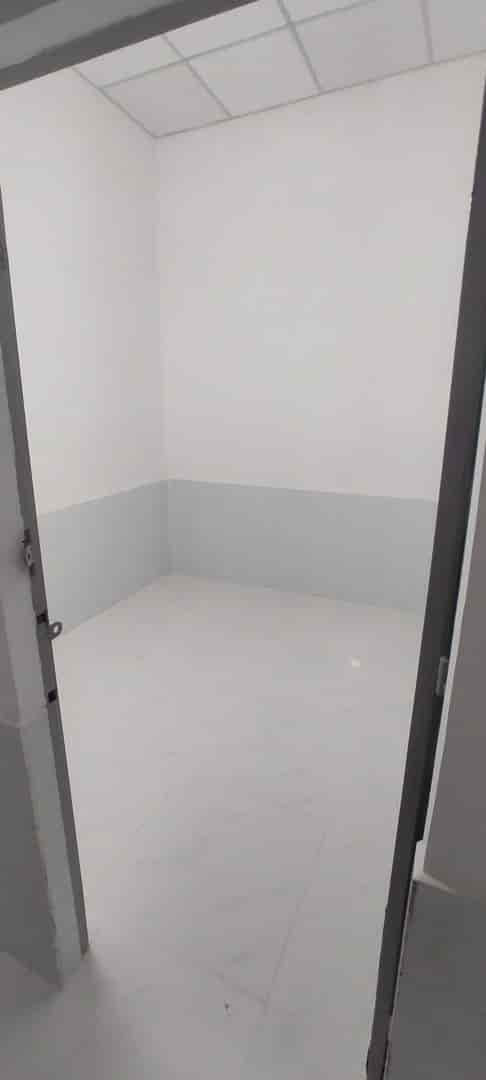 Nhà mặt tiền Lê văn việt tăng nhơn phú B, DT 150m cấp 4