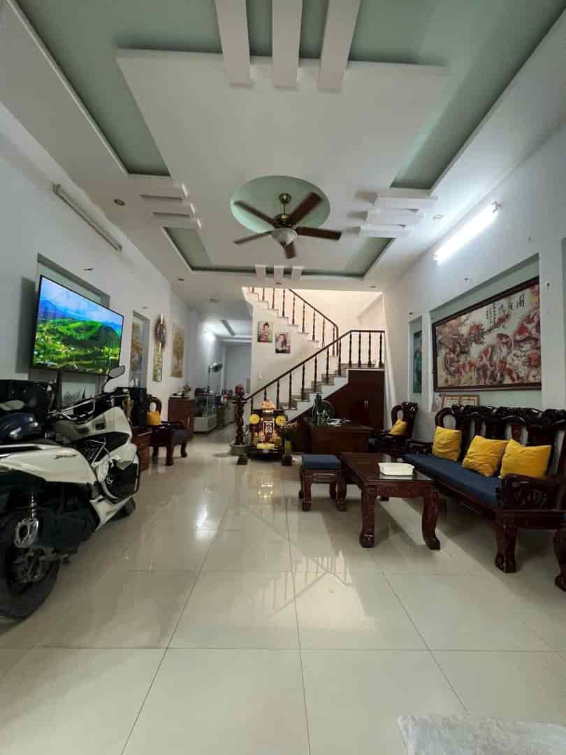Nhà hxh đường 359 phước long B, DT 75m nhà 2 tầng