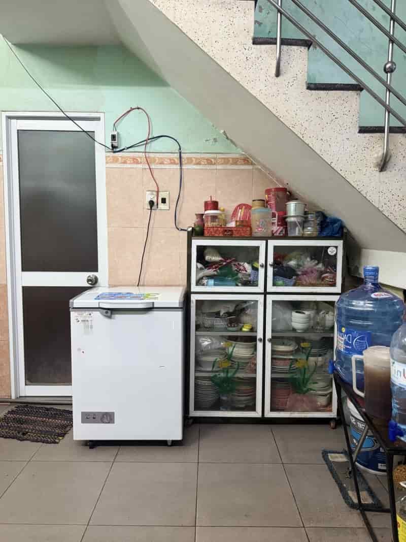 Nhà Kề MT Hoàng Diệu, gần Cầu Rồng, Kinh doanh, 72m2, ngang 6.4, 2 tầng, nhỉnh 3.x tỷ
