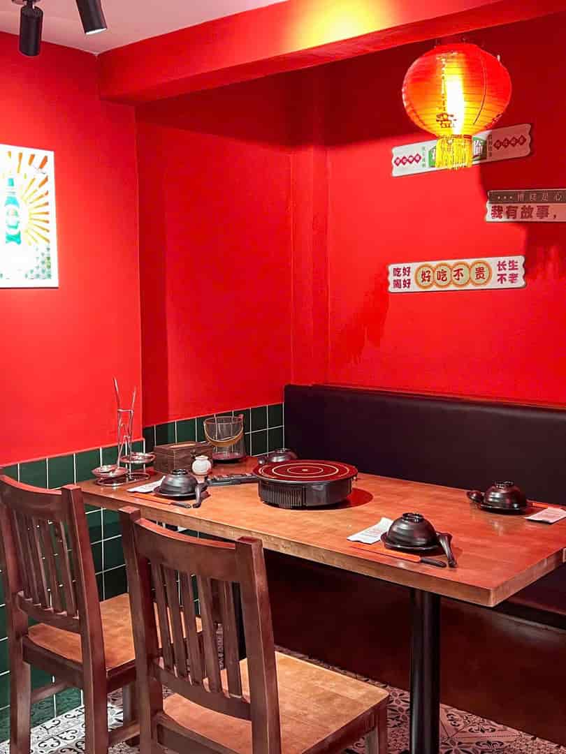 Mình sang nhượng nhà hàng mặt phố Vũ Phạm Hàm