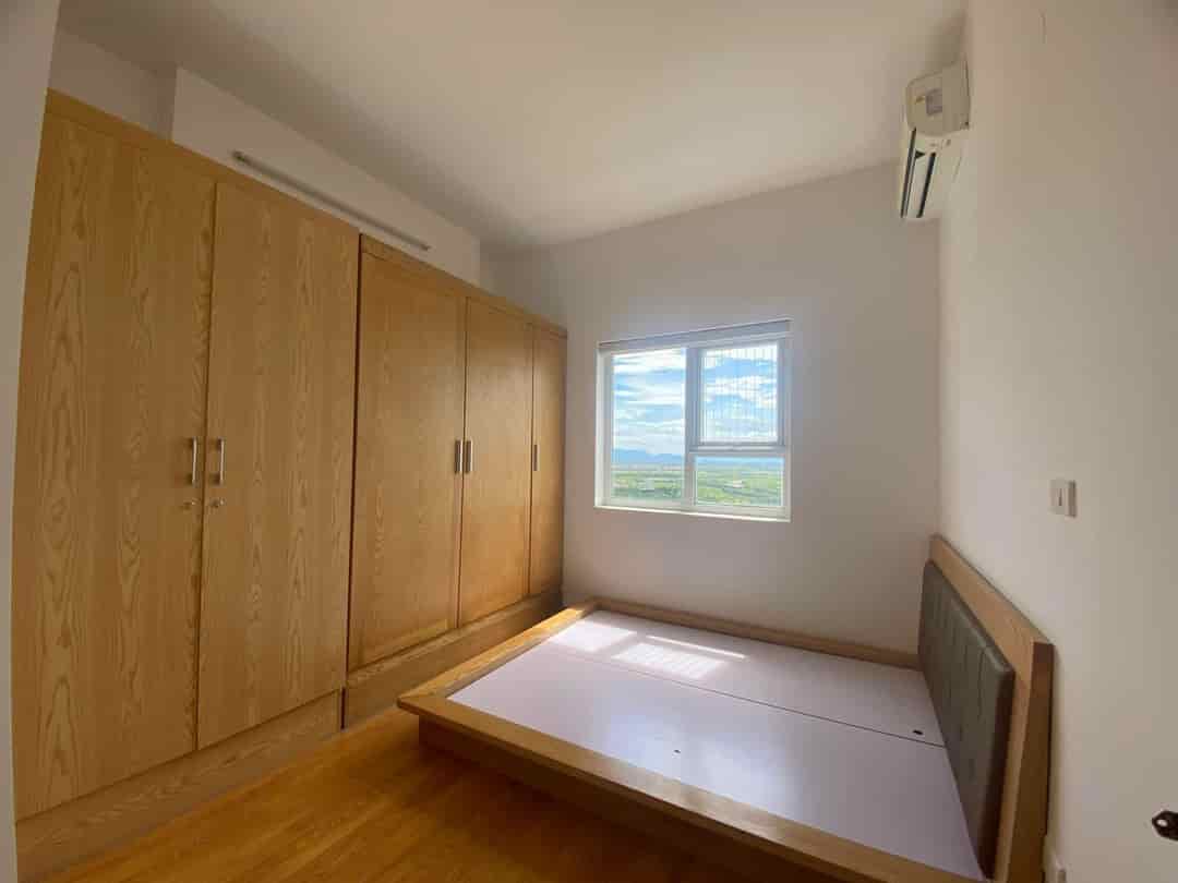 Chính chủ bán căn hộ 72m² full nội thất, view hồ, tầng cao tại KĐT Thanh Hà Cienco 5