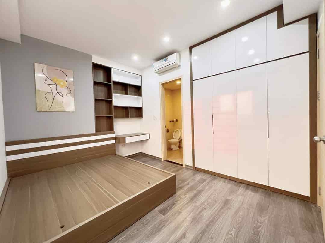 Cần bán căn chung cư góc 2 mặt thoáng, nhà mới làm lại nội thất tại KDT Thanh Hà Cienco 5