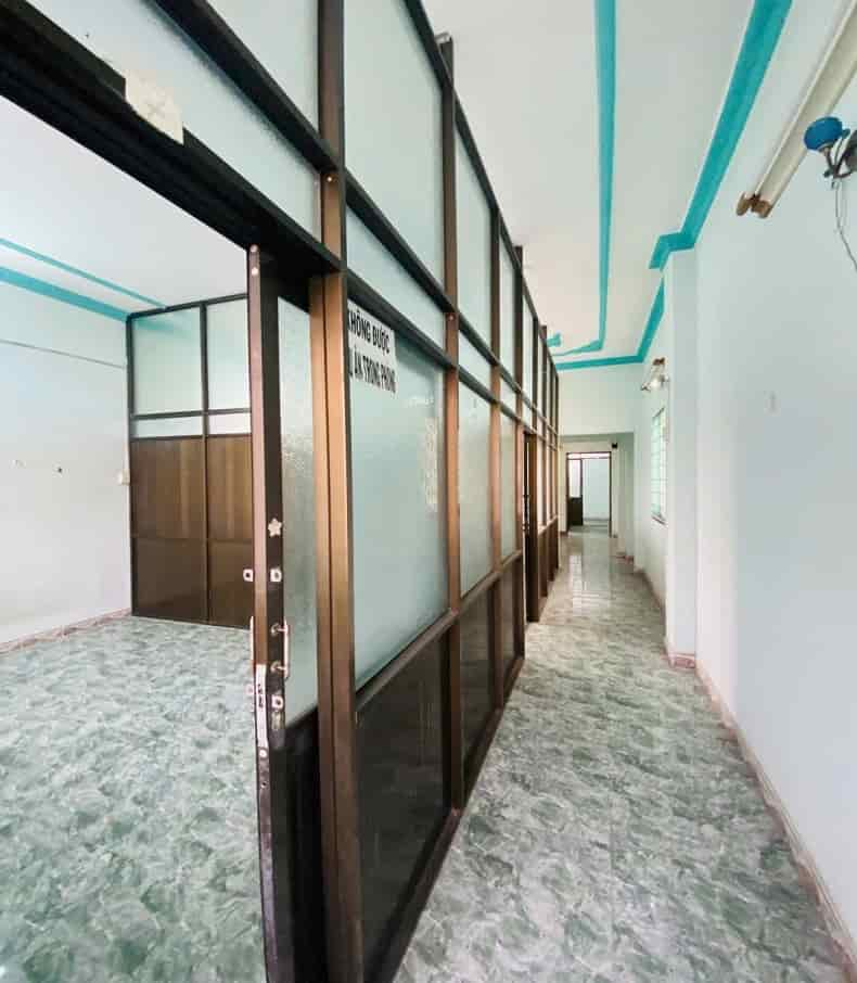 Bán CHDV đường Bình Tiên, P8, Q6, 98m2, 5 tầng, 12 phòng, ngay chợ Bình Tiên