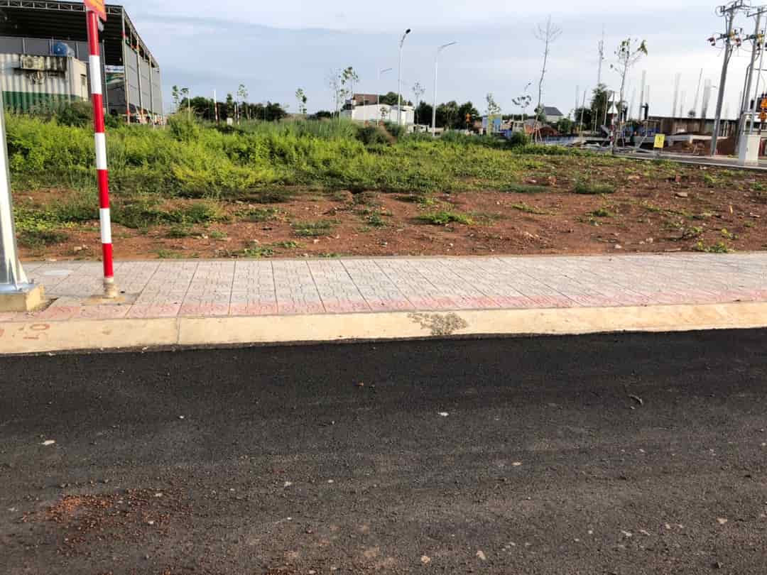 KẸT TIỀN CẦN BÁN NHANH 512M2 ĐẤT Ở NGAY CHỢ, CÁCH KCN TẦM 500M. GIÁ 190 TRIỆU