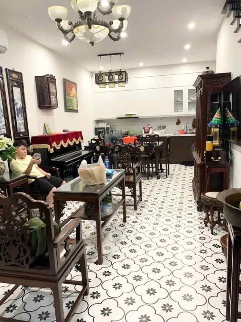 Bán nhà mặt phố Xã Đàn, 240m2, 4 tầng, mặt tiền 6.5m, 166.5 tỷ, kinh doanh đỉnh