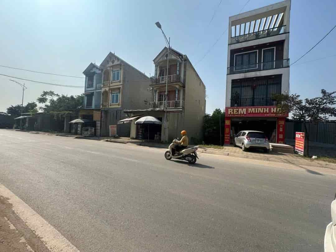 Thị Trấn Chúc Sơn, đất trục chính kinh doanh mặt tl419
