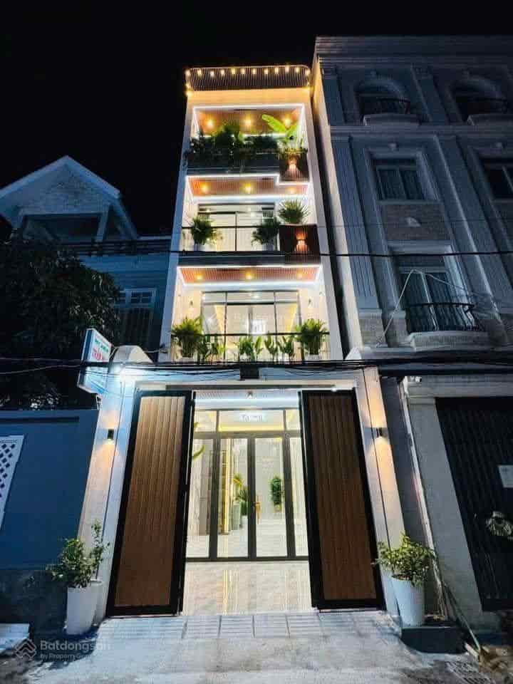 Bán nhà mặt tiền Tô Hiến Thành full nội thất xịn sò