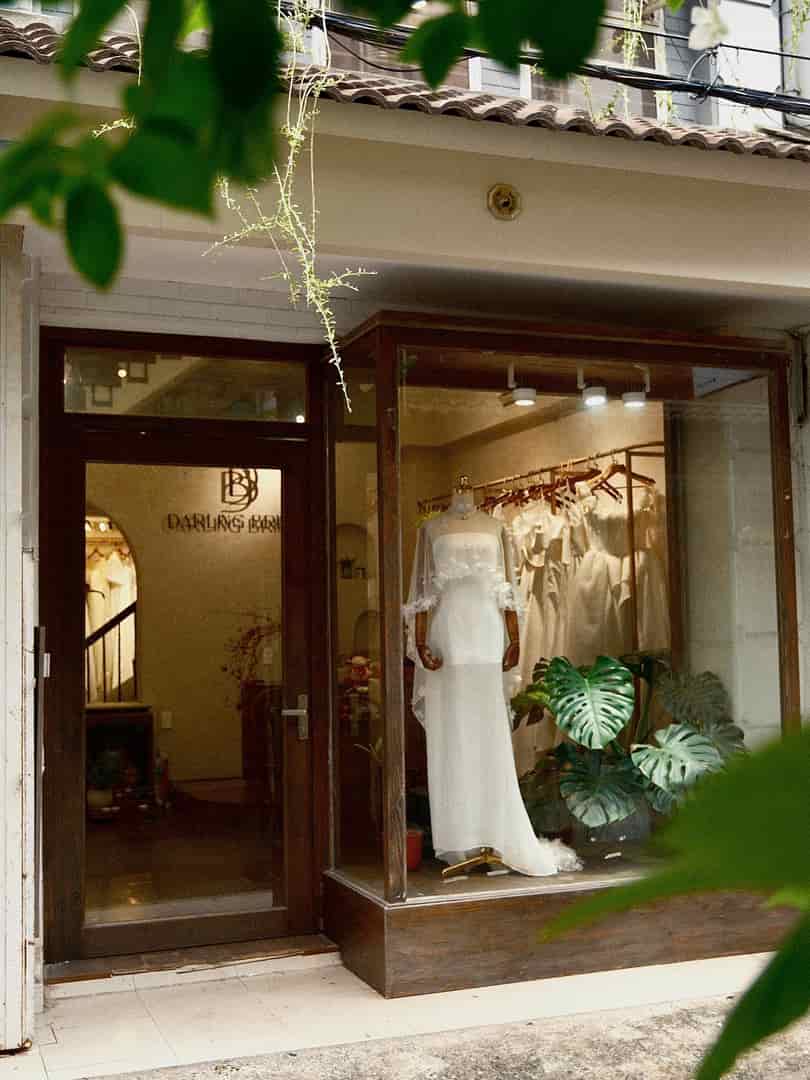 Bình Thạnh ! SANG NHƯỢNG GIÁ RẺ STUDIO ÁO CƯỚI THƯƠNG HIỆU, Full mới toàn bộ, MT 43/5B Nơ Trang Long, F.7,