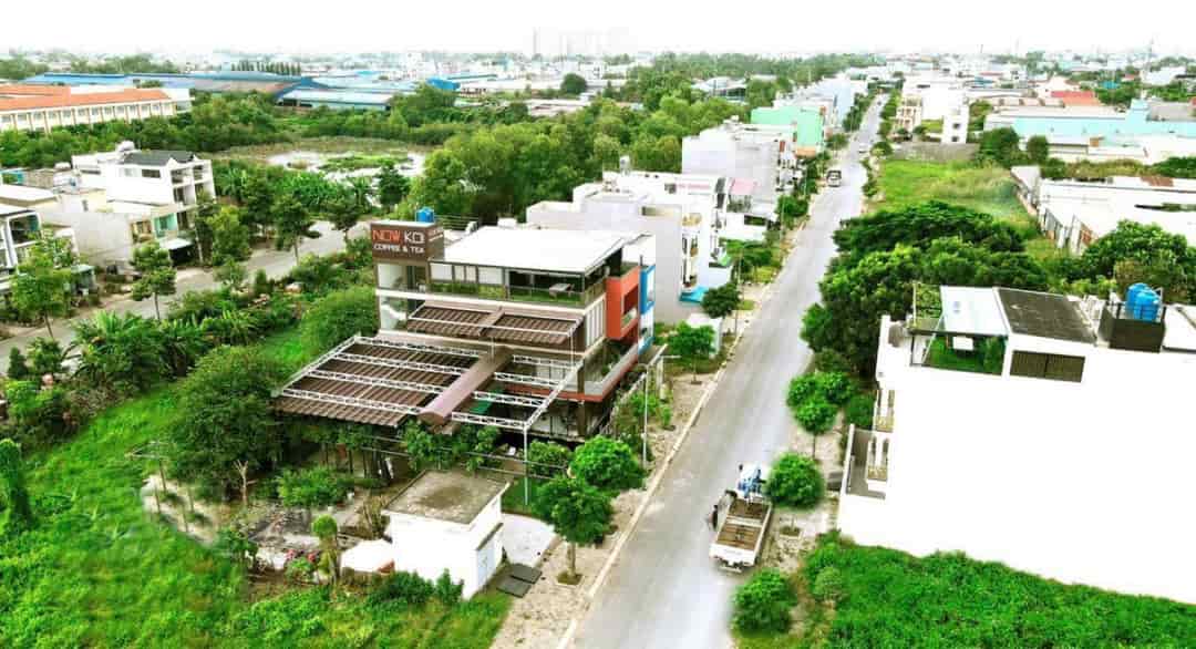 Cần bán đất gấp cho bà chị sang định cư nước ngoài, DT 76m2 gần Aeon Mall Bình Tân full thổ sổ gốc