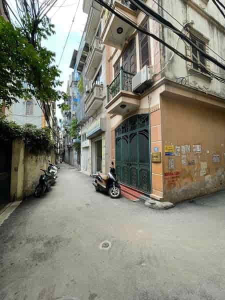 MẢNH ĐẤT VÀNG-Phố Xuân Thủy, Cầu Giấy 80m2/ MT 10m 18.8 Tỷ, Sổ đỏ vuông đẹp