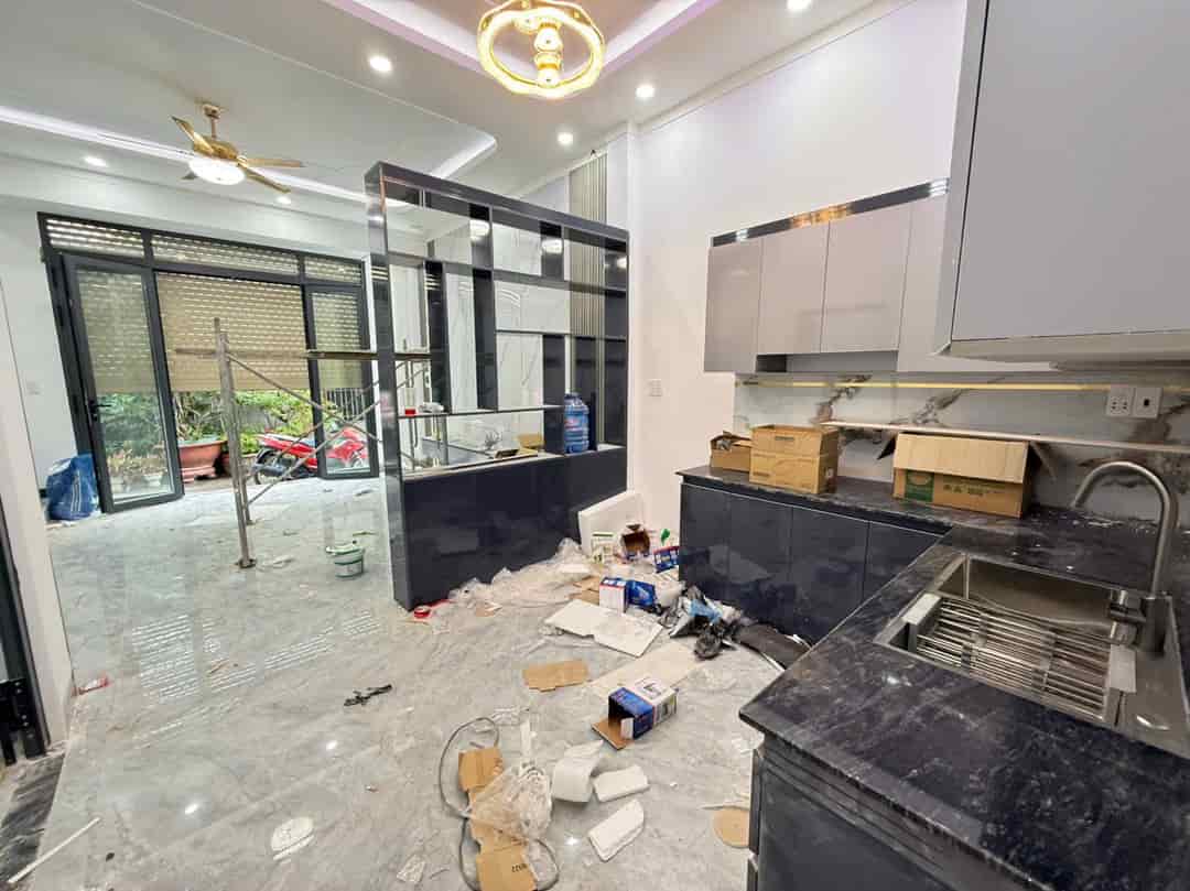 Bán nhà 1 lầu 1 trệt phường Quang Vinh ngay trung tâm Biên Hoà