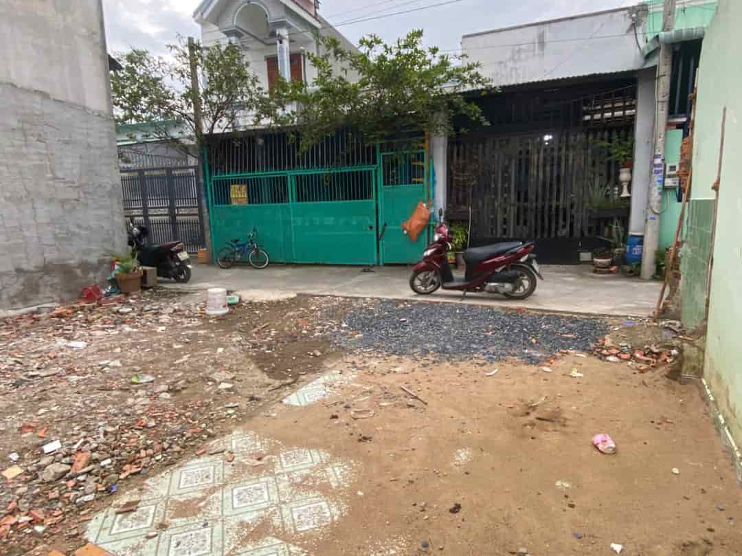 Bán Đất  Ngộp Giá Tốt Nhất Khu Vực, Thổ Cư, Xây Dựng Tự Do, Chỉ 1Tỷ 450tr