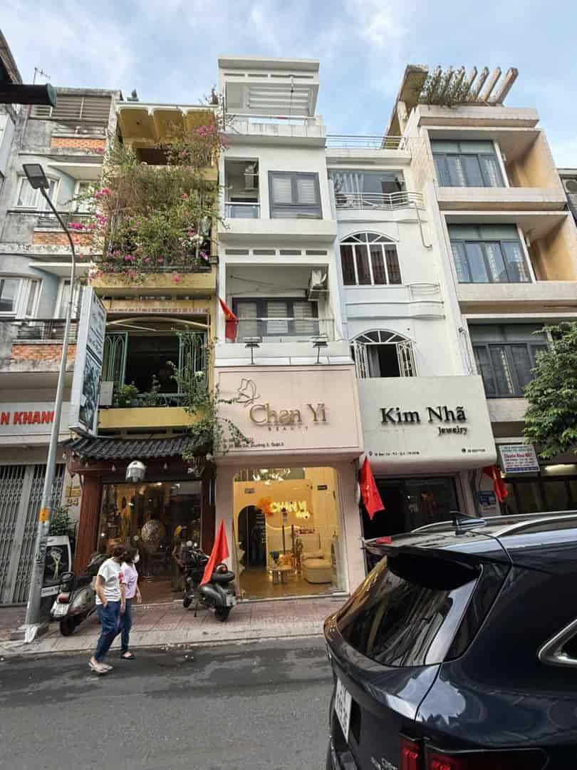 SANG SPA NGUYÊN CĂN GIÁ TỐT NHẤT TRUNG TÂM MẶT TIỀN, SỐ 20, Đ.BÀN CỜ, P.3, QUẬN 3, HCM
