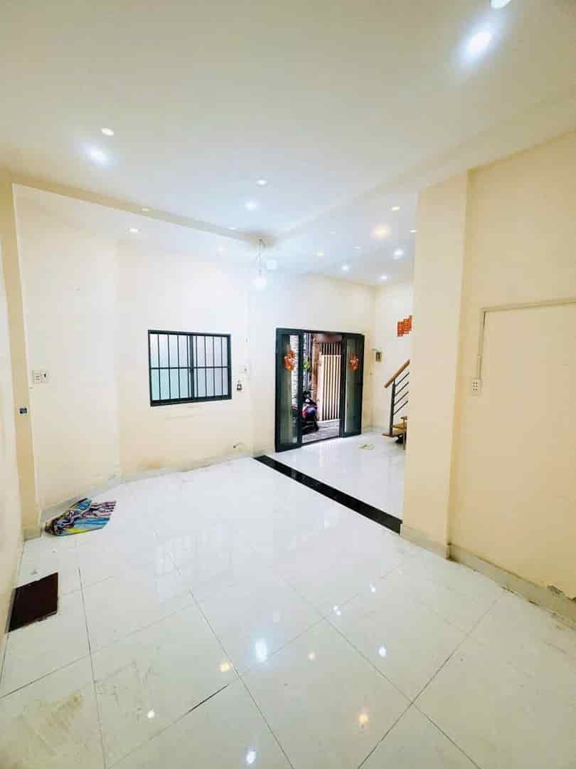 Nhà 2 tầng sát hẻm xe tải đường Hưng Phú P10.Q8. Giá 4,15 tỷ TL ít