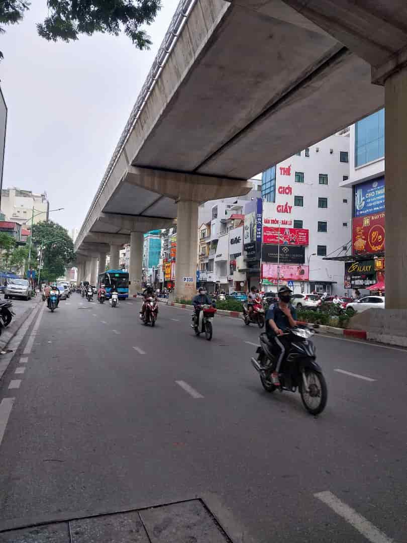 NHÀ ĐẸP DÂN XÂY, PHỐ CẦU GIẤY, 6 TẦNG THANG MÁY, GẦN Ô TÔ TRÁNH, NHỈNH 10 TỶ