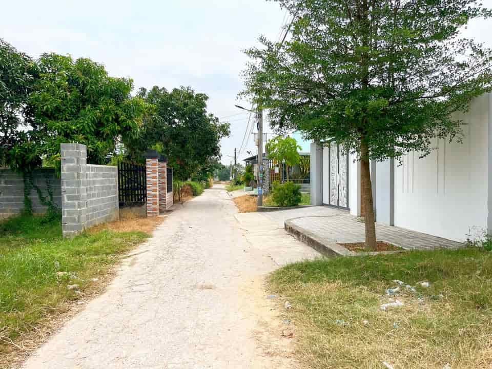 Kẹt tiền bán gấp 500m2 kế bên vinhomes hậu nghĩa giá rẻ đầu tư