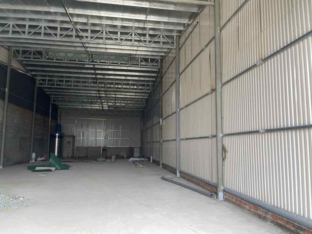 CHo thuê kho xưởng tại Đức Thượng, Hoài Đức, Hà Nội, ngay đầu phố thú y. Diện tích 350m giá 45k/m