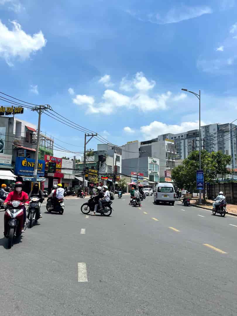 Bán nhà Mặt Tiền Linh Chiểu Thủ Đức  ngay ĐH Ngân Hàng  KD sầm uất  5x10m  chỉ hơn 5 tỷ