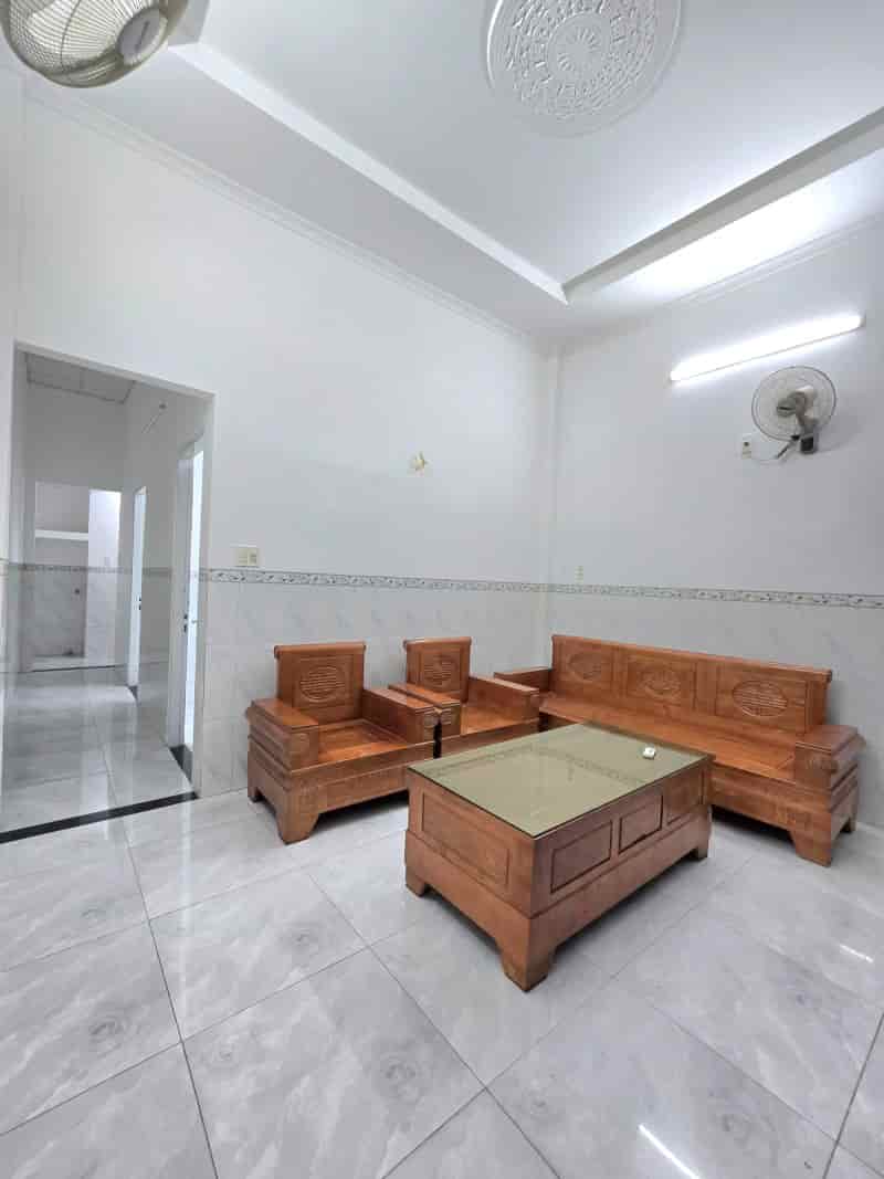 Bán nhà phân lô Linh Xuân Thủ Đức, 52m² vuông vức, hẻm ô tô tránh, sổ riêng, chỉ nhỉnh 3 tỷ