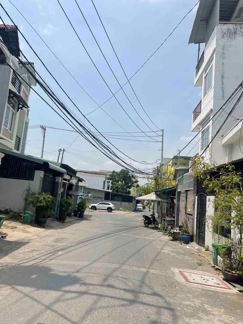 Nhà đẹp Tăng Nhơn Phú A – Hẻm xe tải – 171m² – gara ô tô - full nội thất cao cấp – giá cực tốt 12.5 tỷ