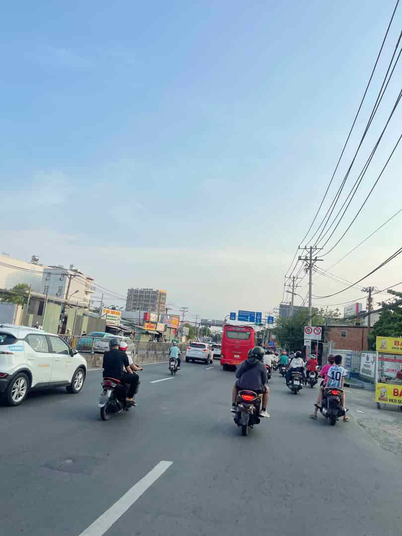 Cần Bán Gấp Nhà gần Vạn Phúc City, Rẻ Hơn TT 15%, Hẻm 8m, 79m² Vuông Vức, Giá Ngộp Chỉ 6 Tỷ
