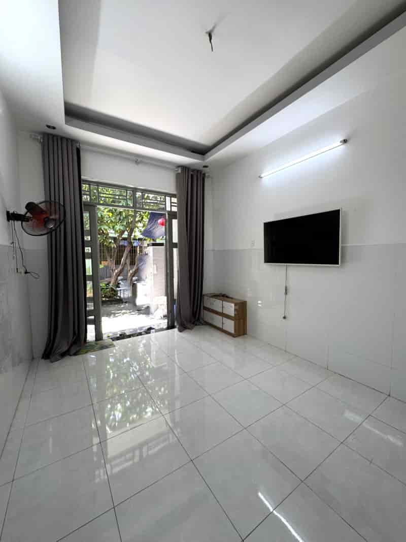 Bán Nhà 2 Tầng Hiệp Bình Phước, 47m² Nở Hậu, Hẻm Xe Hơi, Gần QL13, Chỉ 3.55 Tỷ