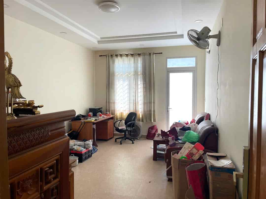 GẤP BÁN nhà Hẻm Xe Hơi Linh Trung, 4 tầng, 3PN, gần Ngã tư Thủ Đức, giá rẻ 6.1 tỷ
