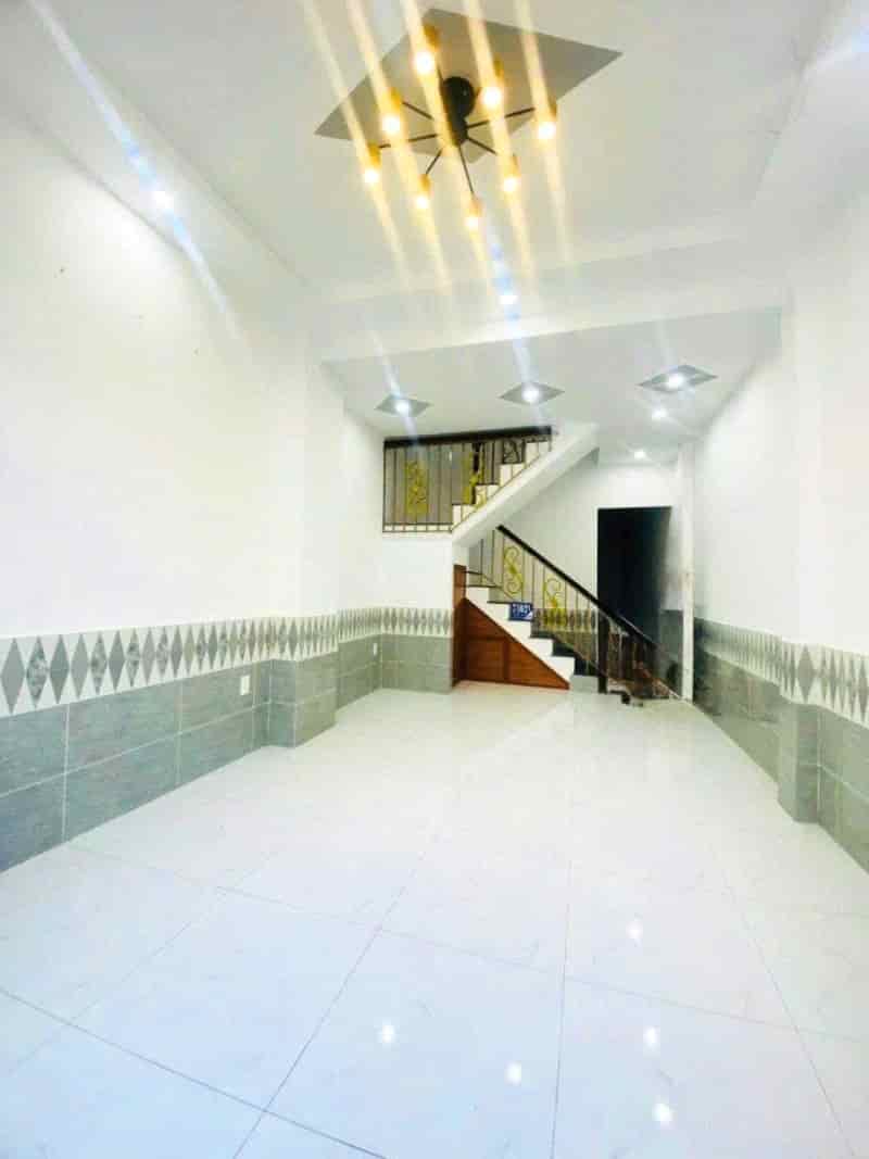 Bán nhà 2 tầng Linh Tây, sát Kha Vạn Cân, Thủ Đức, 36m², sổ riêng,  giá chỉ 3.4 tỷ