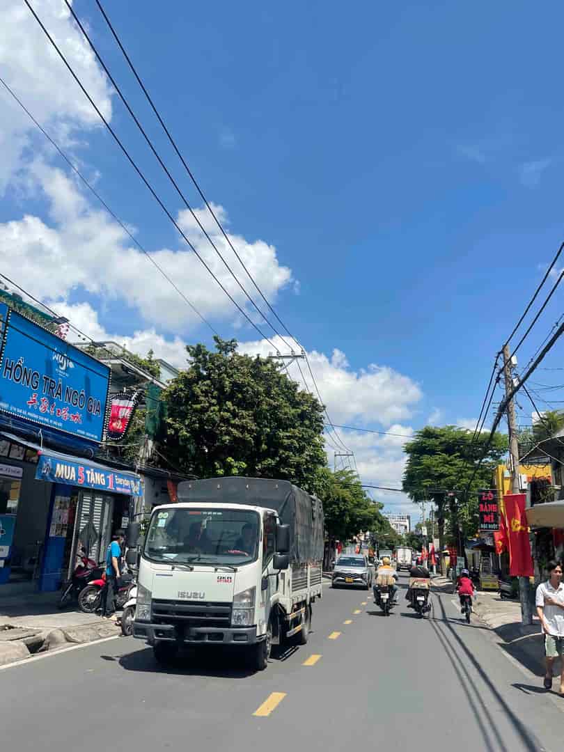 Ngộp bank, Bán gấp nhà 99m² ngang 8.6m, hẻm xe hơi thông, Tam Phú Thủ Đức, chỉ 5.25 tỷ