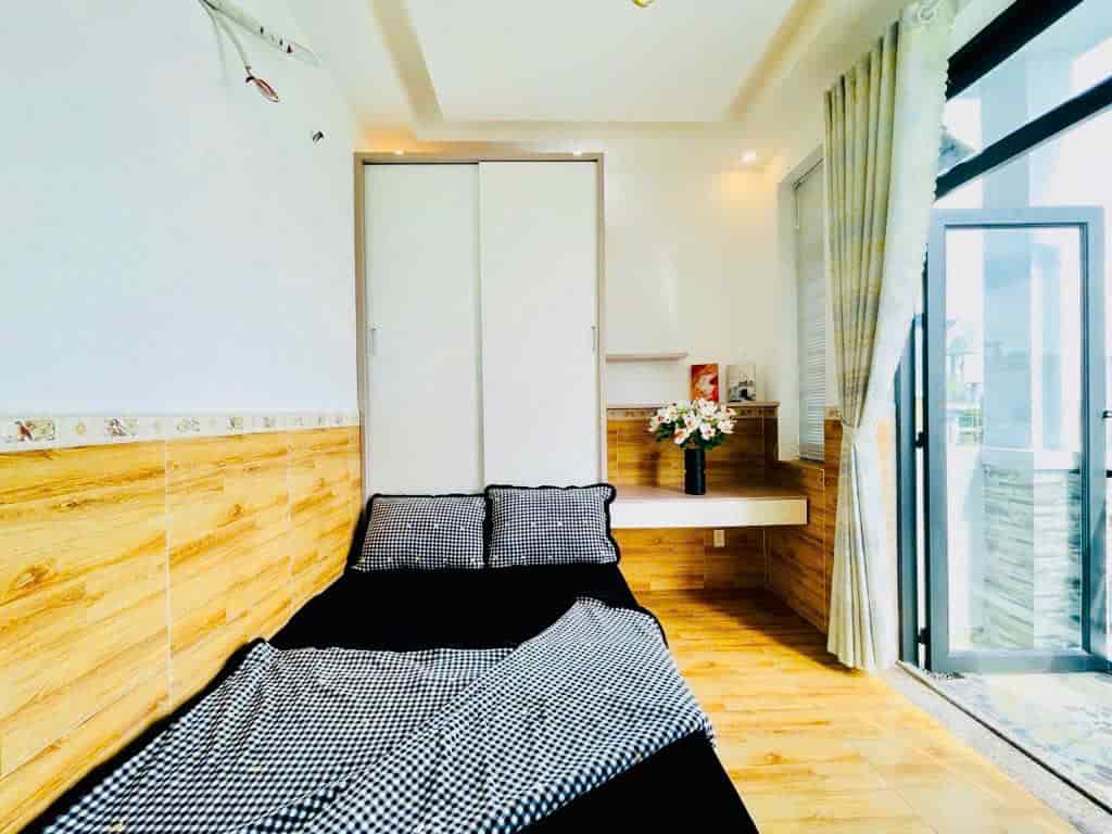 Bán nhà Phạm Văn Chiêu Gò Vấp, 4 tầng, 7 phòng ngủ, hẻm xe hơi, chỉ hơn 7 tỷ