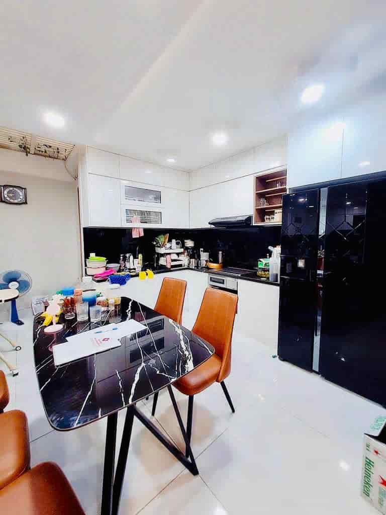 Bán nhà 5 tầng, hẻm 8m, Lê Văn Thọ, P.14, Gò Vấp, khu đồng bộ, chỉ 7 tỷ hơn thương lượng
