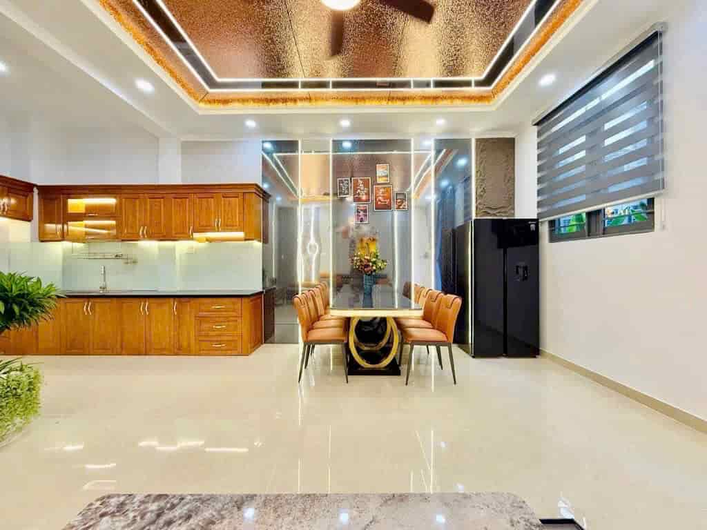 Bán nhà 4 tầng đúc BTCT, Nguyễn Văn Khối, Gò Vấp, hẻm xe hơi, ngang 5m, chỉ hơn 6 tỷ TL